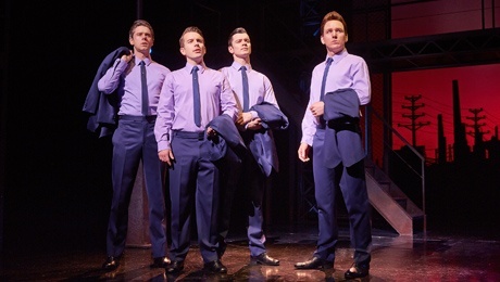 Jersey Boys extends