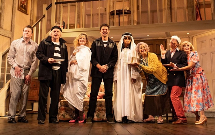 Noises Off transfers