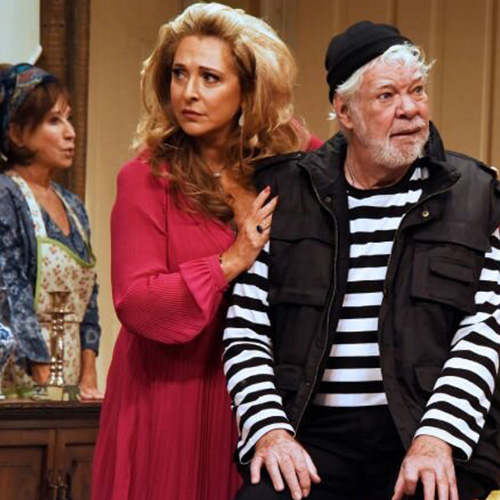 Noises Off opens at the Phoenix Theatre